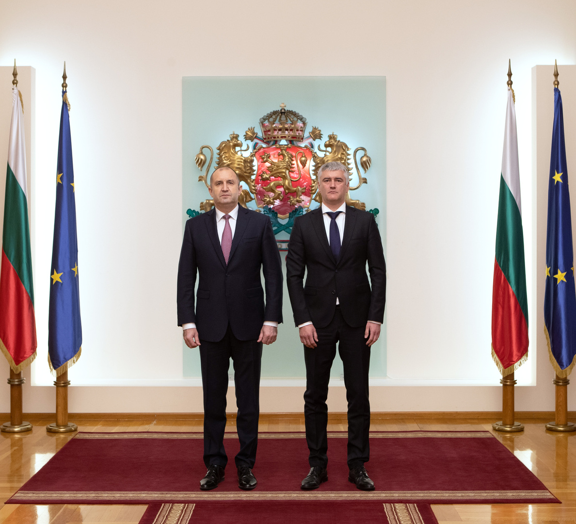 Президентът Румен Радев се срещна с кмета на Цариброд Владица Димитров и председателя на Общинския съвет Зоран Джуров